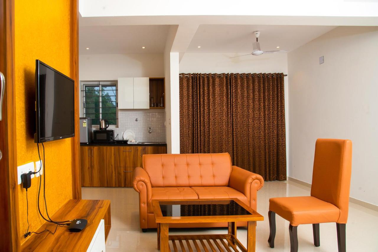 Beach Heaven Deluxe Rooms & Serviced Apartments Suratakal Exterior foto