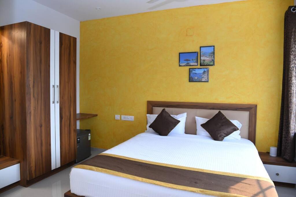 Beach Heaven Deluxe Rooms & Serviced Apartments Suratakal Exterior foto